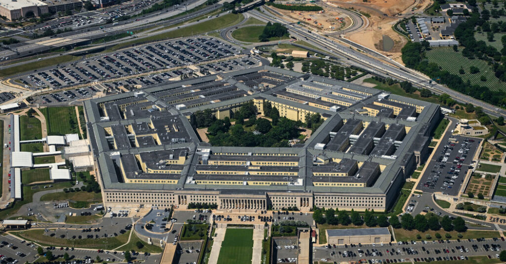 Pentagon Agreement With N.I.H. on Biodefense Draws Alarm From Democrats