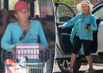’70s icon makes rare appearance running errands in Los Angeles
