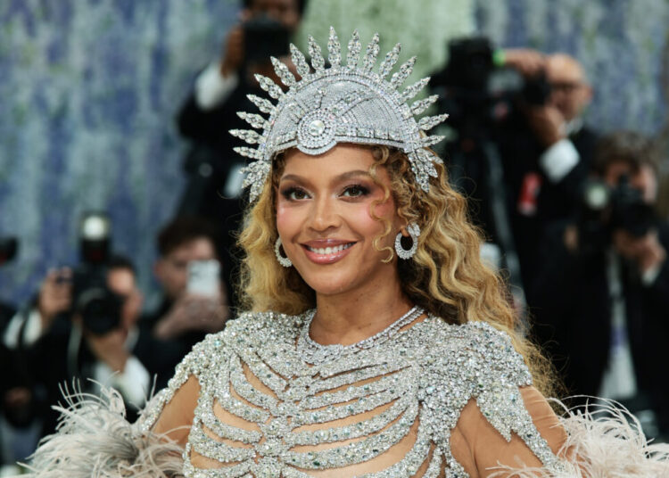 Beyoncé drops anniversary ‘B’Day’ album on her birthday, featuring Selena