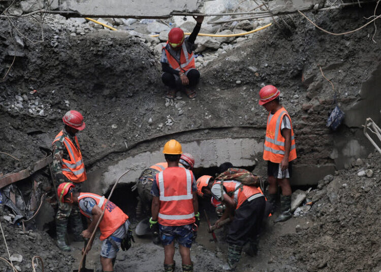 9 Days After Flood, 2 Men Are Pulled Alive From Mud-Filled Tunnels in Nepal