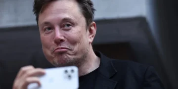 Elon Musk humiliated in public spat with world’s biggest chess website