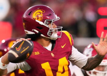 No. 14 USC dominates Fresno State with efficient offense, ruthless defense in shutout