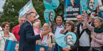 German Far-Right Surges, in Threat to Postwar Taboo on Extremists in Power