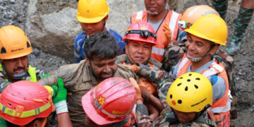 9 days after deadly Nepal floods, 2 men are rescued from tunnel