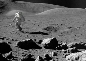 Is There Alien Debris on the Moon? Some Scientists Plan to Find Out.