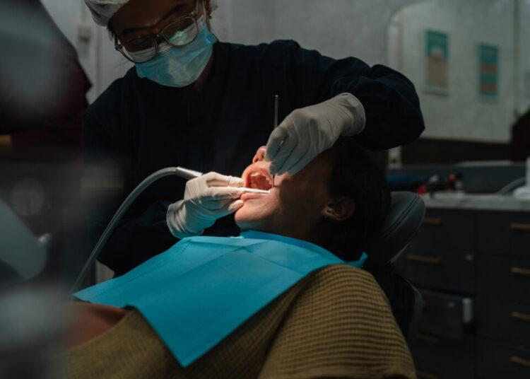 5 subtle dental symptoms you should never ignore