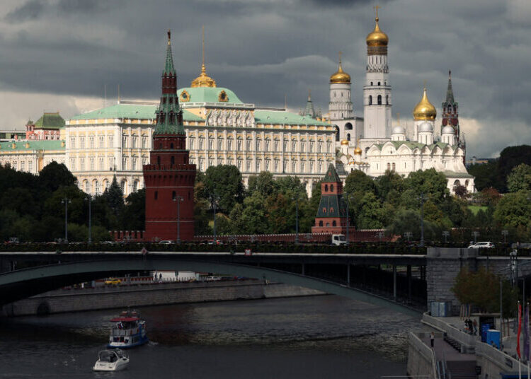 Putin Orders Pause in Kyiv Strikes Ahead of Visit by U.S. Envoys