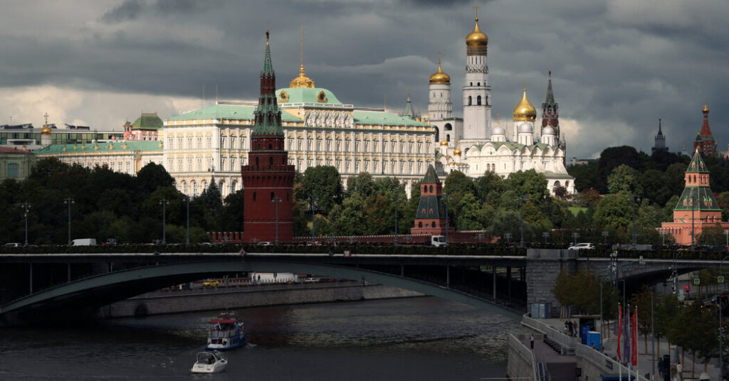Putin Orders Pause in Kyiv Strikes Ahead of Visit by U.S. Envoys