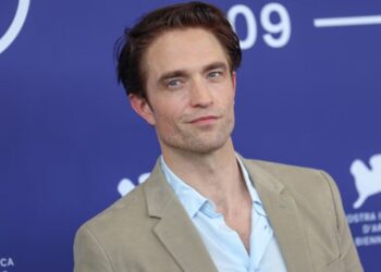 Robert Pattinson Hopes Chris Hansen Likes ‘Primetime’: ‘Something Magnetic About His Presence’