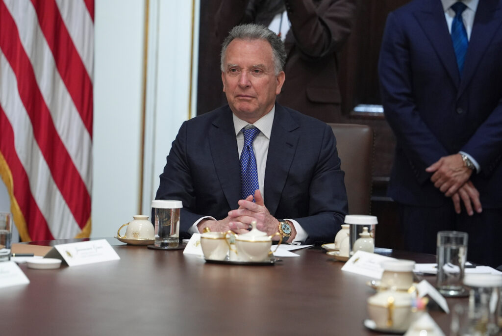 U.S. envoys to meet Putin in Moscow, pressing Russia-Ukraine peace talks