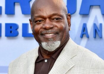 Former Cowboys star Emmitt Smith is sued by a Native American investment company over a $2.5 million loan for wind farm project