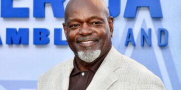 Former Cowboys star Emmitt Smith is sued by a Native American investment company over a $2.5 million loan for wind farm project