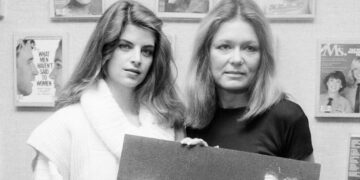 Gloria Steinem hopped in a bunny suit so other women writers could leap