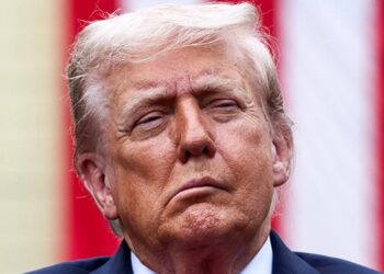 ‘Concerning’ Trump health signs flagged by expert: ‘Side of his mouth starting to droop’