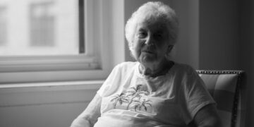 The 92-Year-Old Mathematician and the Teenage Apprentice