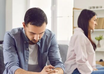 Dear Abby: My husband’s antisocial behavior is making me feel trapped