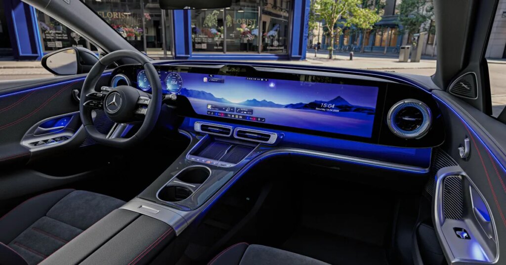 It Turns Out That Drivers Absolutely Detest Those Giant Touchscreens They Put in Cars Now