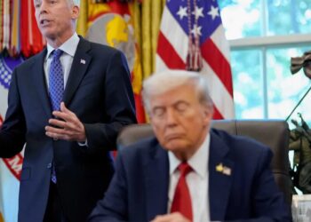 Fawning Cabinet member on international crisis: ‘Thank God for President Trump’s courage’