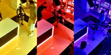 Humanoid Robot Fights Back After Getting Shoved