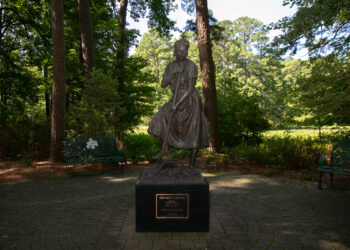 A once-segregated botanical garden honors the Black workers who built it