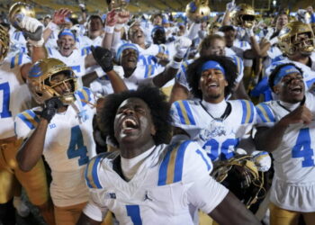 Bob Chesney’s gutty Bruins pushed to beat Cal and gave UCLA fans a reason to believe