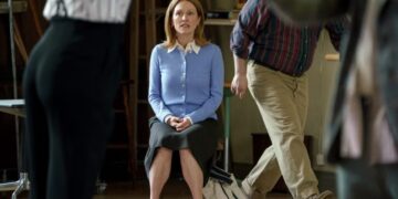 Julianne Moore Knocks Your Socks Off in Telluride Premiere ‘The Debut’