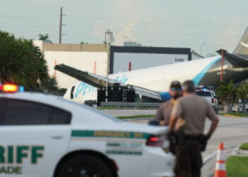Vacationers Scramble After Miami Plane Crash Snarls Travel