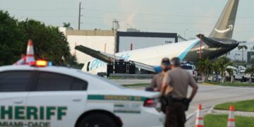 Vacationers Scramble After Miami Plane Crash Snarls Travel