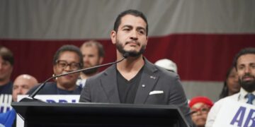 Democrats hoping to appear ‘normal’ as they roll out their blue wave of weirdos ahead of critical midterms
