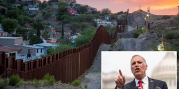 US restricts government travel to Mexican border city over threat concerns