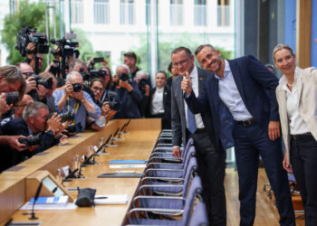 After Victory in German State, Far Right Needs Help to Take Power