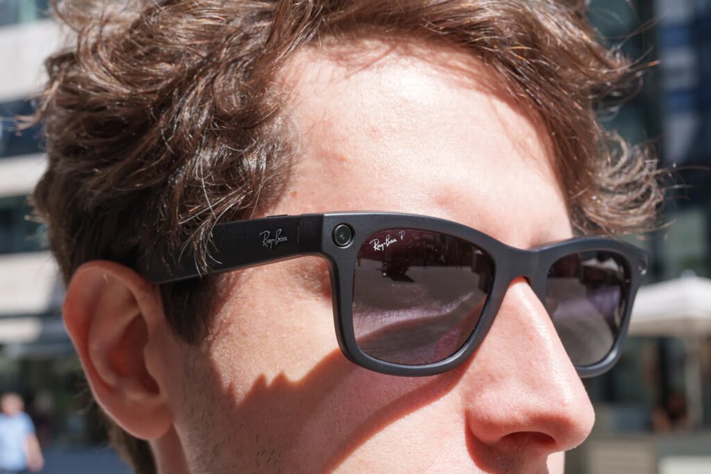 Pervs Distraught as Meta Bricks Their Smart Glasses Remotely