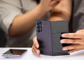 Every Samsung Galaxy Phone Comes With This Unique Add-On