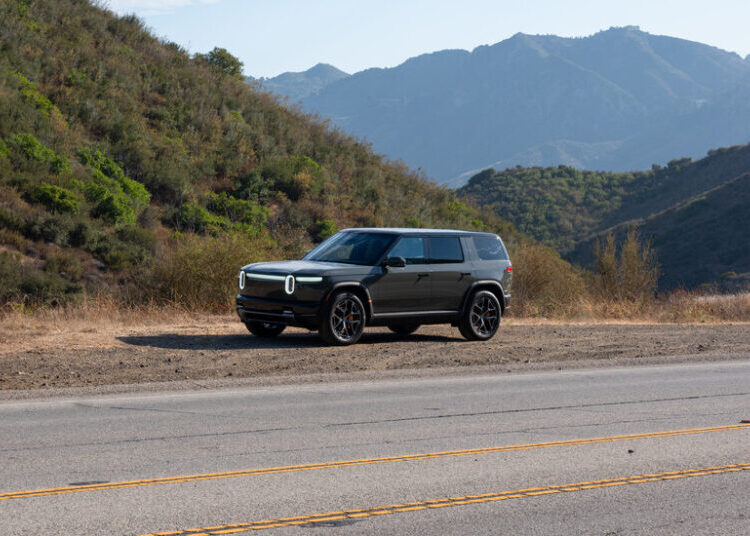 A Tidier Rivian (in Size and Price) Is Ready for the Suburbs