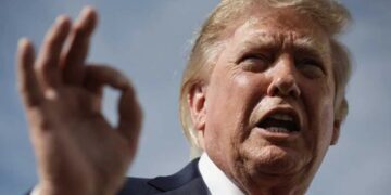 Republicans ‘scared to death’ as Trump blows $10 million: analyst