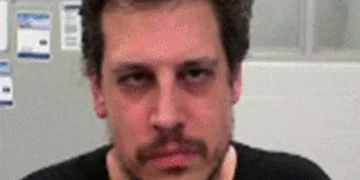 Deported troll purports to lob legal grenade at Laura Loomer: ‘Lets playyyyy’