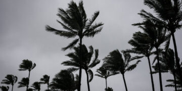 Hurricane Lowell Could Produce Rare Tornadoes Across Hawaii