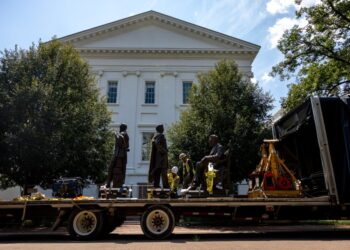 Confederate monuments divided Americans from the start