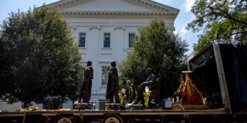 Confederate monuments divided Americans from the start