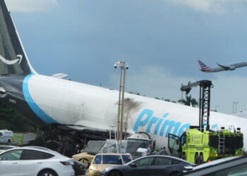 Federal investigators probe Amazon jet crash that killed 5 in Miami