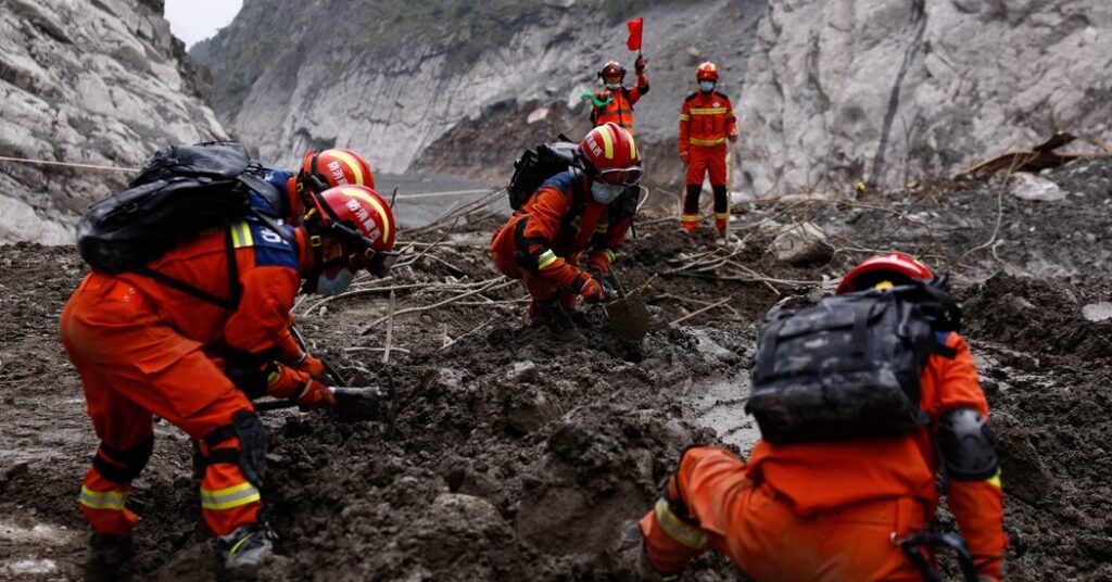 ‘Mama, I Miss You’: Relatives Go Online to Grieve Tibet’s Flood Victims.