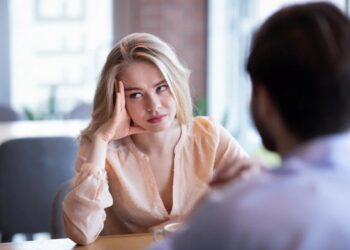 Dear Abby: My old friend won’t shut up — I’m ready to cut ties