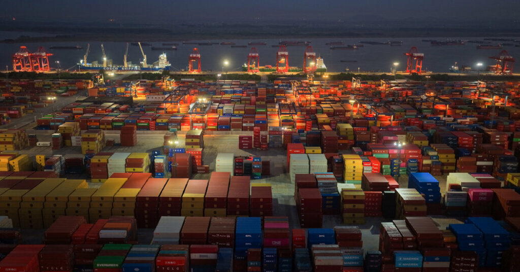 1China’s Surging Exports Loom Over Trump’s Talks With Xi