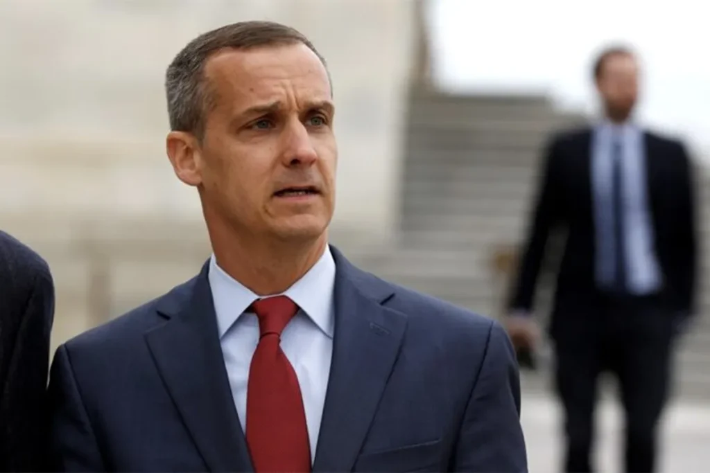Federal probe zeroes in on ‘shadow secretary’ who rattled Trump White House