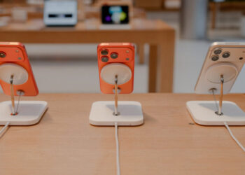 Apple to Make First Big Change to iPhones in Years