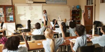 American parents join their kids in hating school, with Gallup polling falling to record low