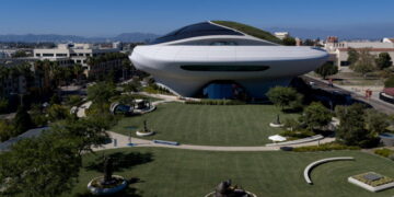11 must-see things at the sprawling Lucas Museum of Narrative Art