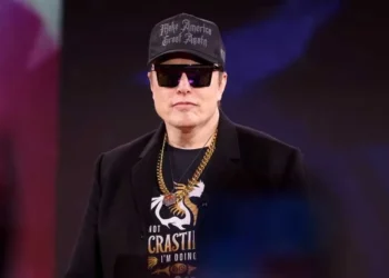 Elon Musk’s MAGA-defecting ex claims she walked away from $40M to spill the dirt