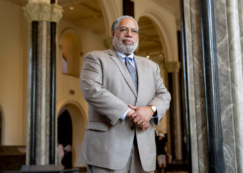 Smithsonian’s Secretary to Resign as Trump Tries to Rule the Institution