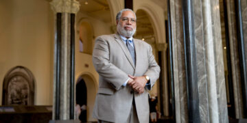 Smithsonian’s Secretary to Resign as Trump Tries to Rule the Institution